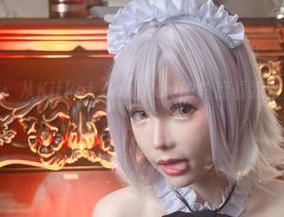 私拍图包：从Kitkat Cosplay的角度看我女友的朝九晚五